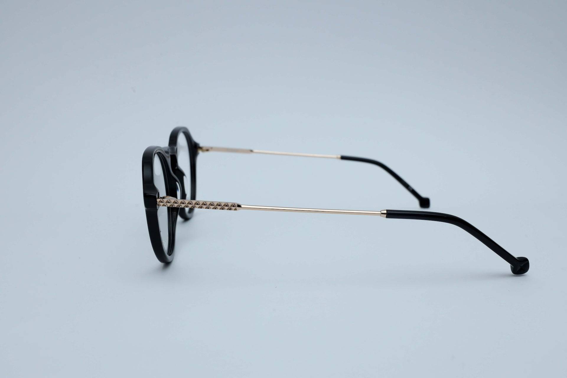 Everest View - Robert & Sons Optical