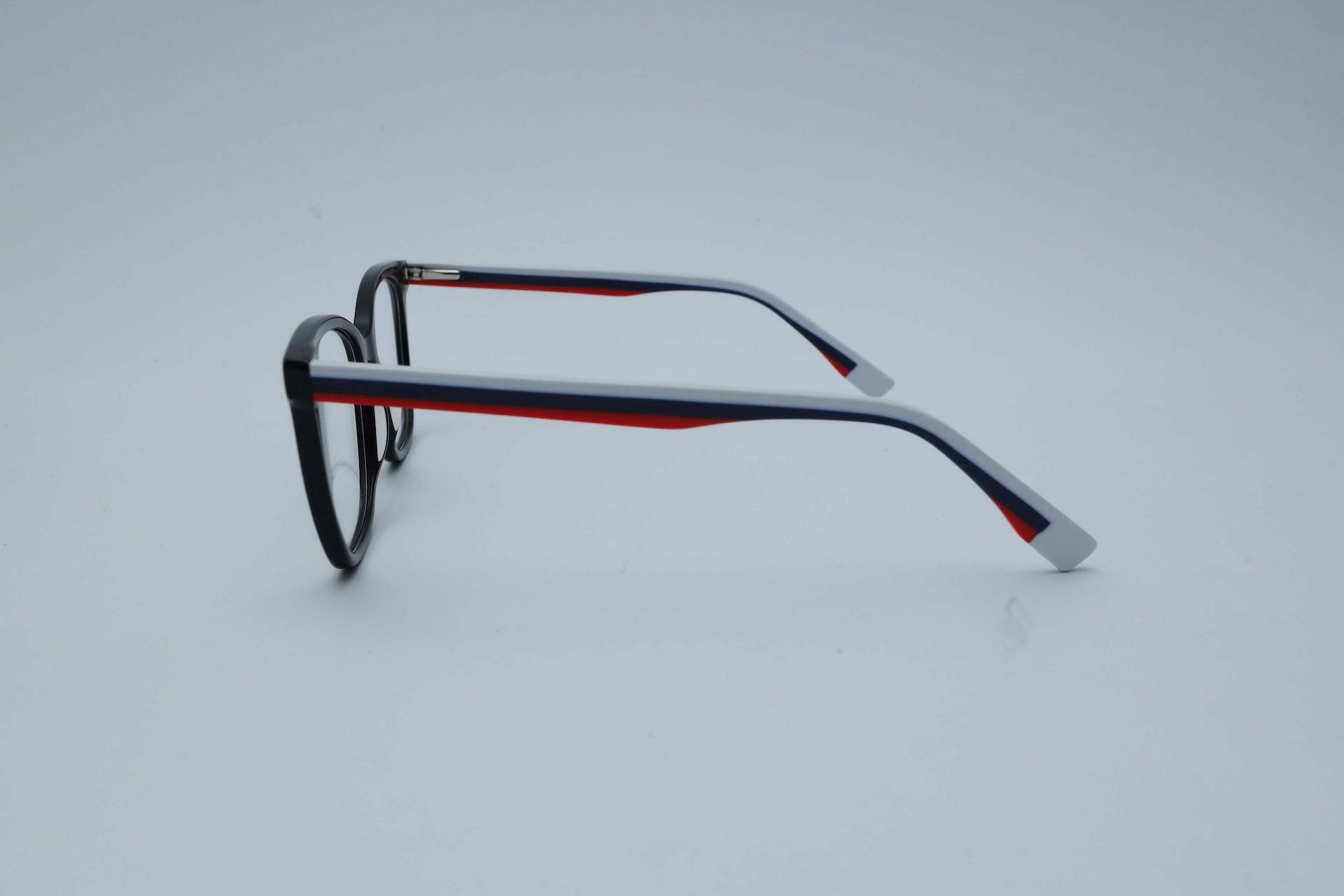 White Cliffs - Robert & Sons Optical