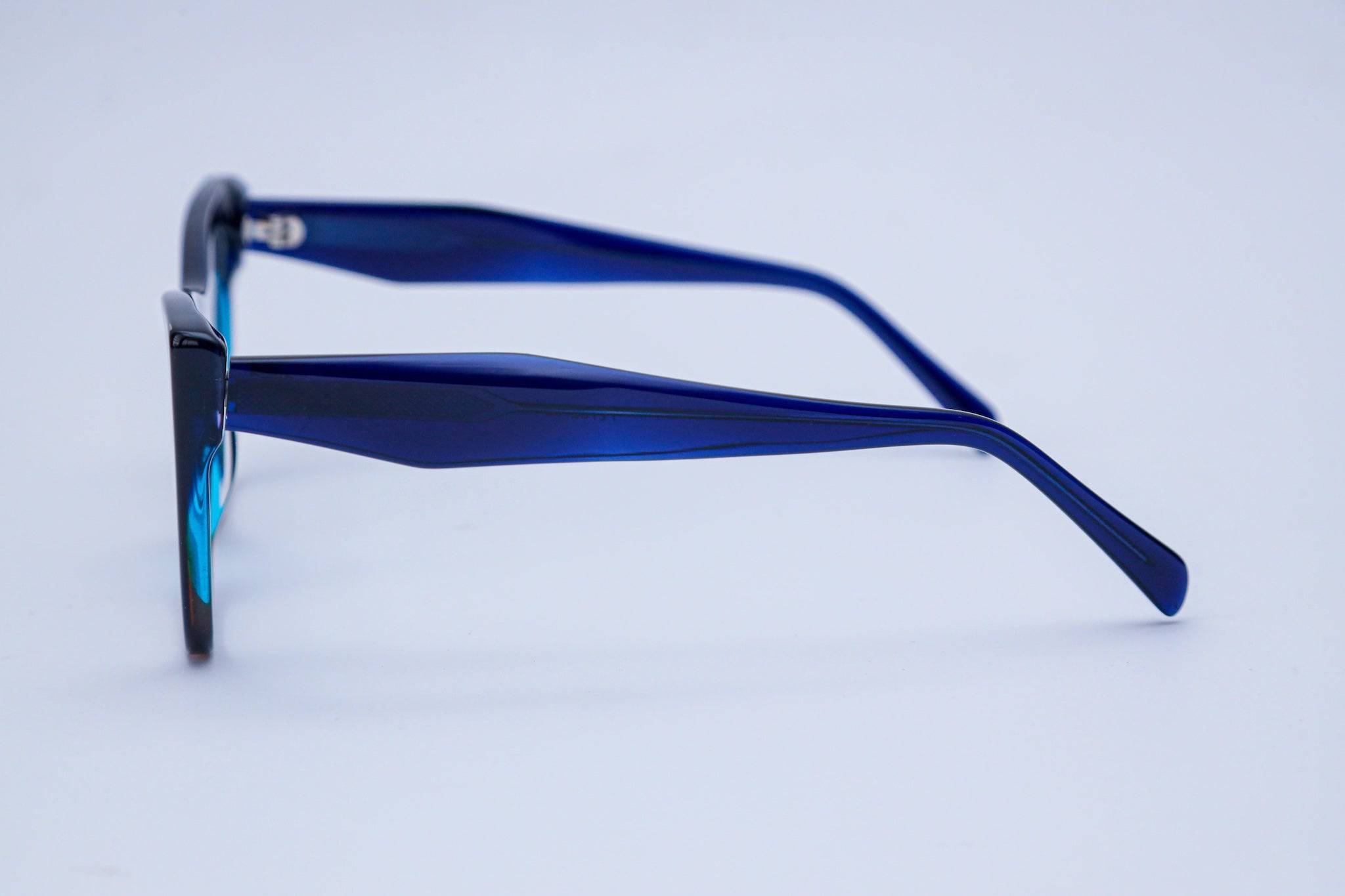 Devon - Robert & Sons Optical